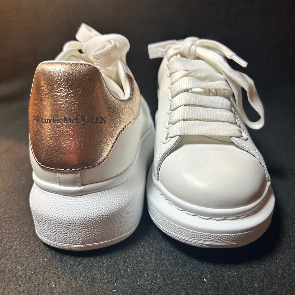 Alexander McQueen Oversized Sneakers Womens 36.5/6 White Rose Gold 553770